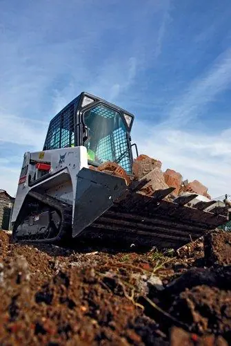 Bobcat T110 thumbnail 2