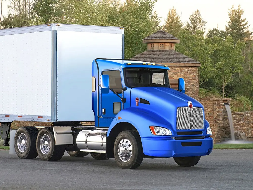 Kenworth T440 Day Cab PX-9 6x4
