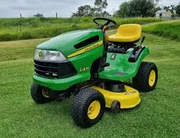 John Deere LA115