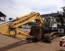Komatsu PC220-5