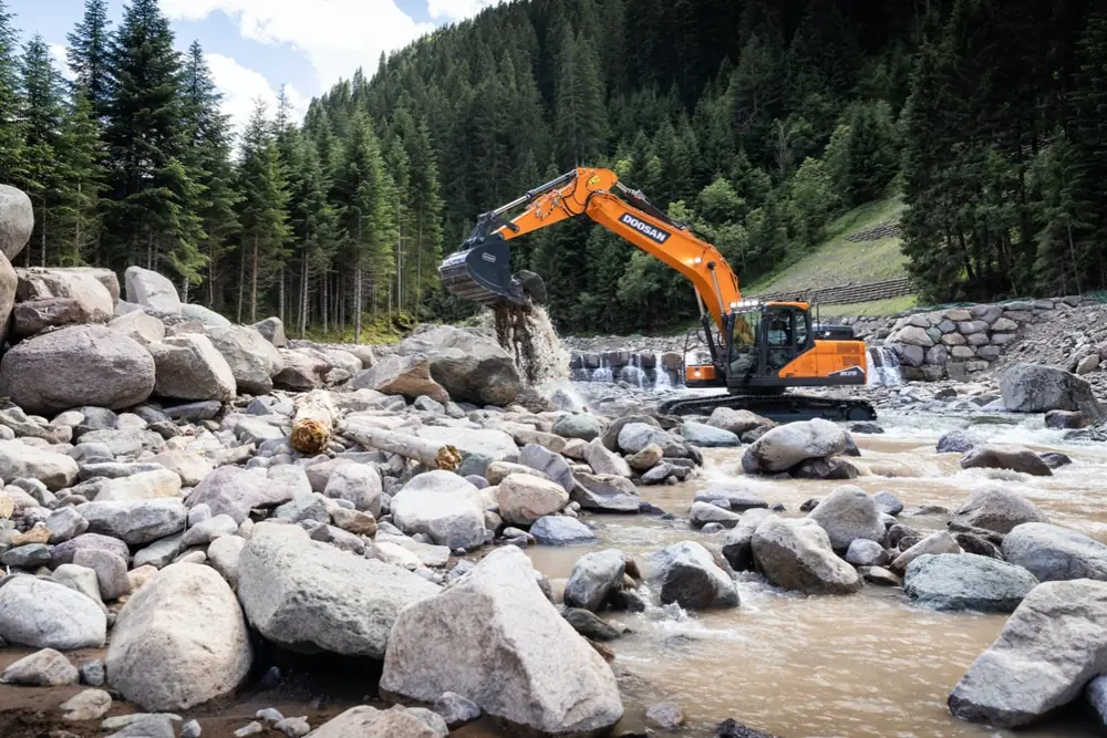 Doosan DX210LC-7 thumbnail 4