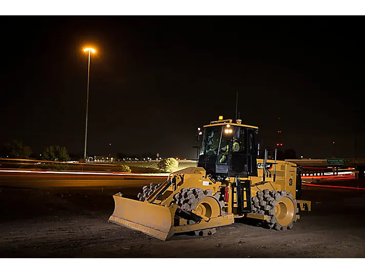 Caterpillar 815K thumbnail 3