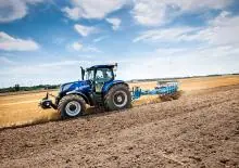Bobcat New Holland 4WD (4 Wheel Drive) and 4x4 Farm Tractors thumbnail 31