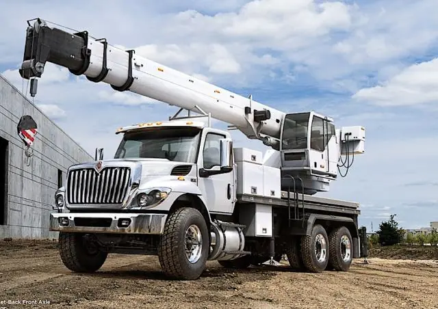 International HV607 107 Extended Cab Cummins L9