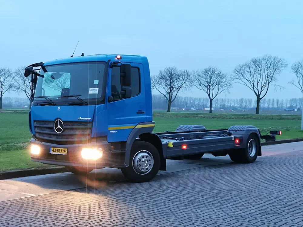 Mercedes-Benz Atego 1327 LS