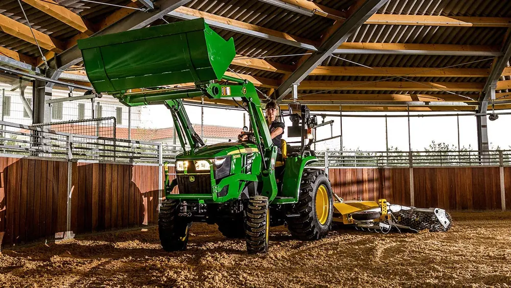 John Deere 3038 E thumbnail 4