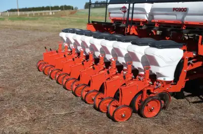 Kuhn Plus 900