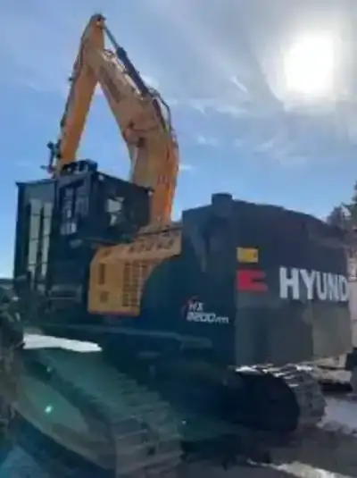 Hyundai HX220HW