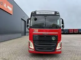 Volvo Trucks FH13.420 6x2 Tractor - Low