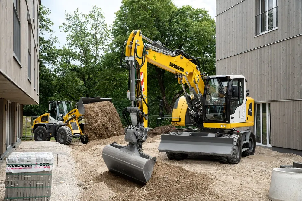 Liebherr A 914 Compact Litronic G6.0 thumbnail 4