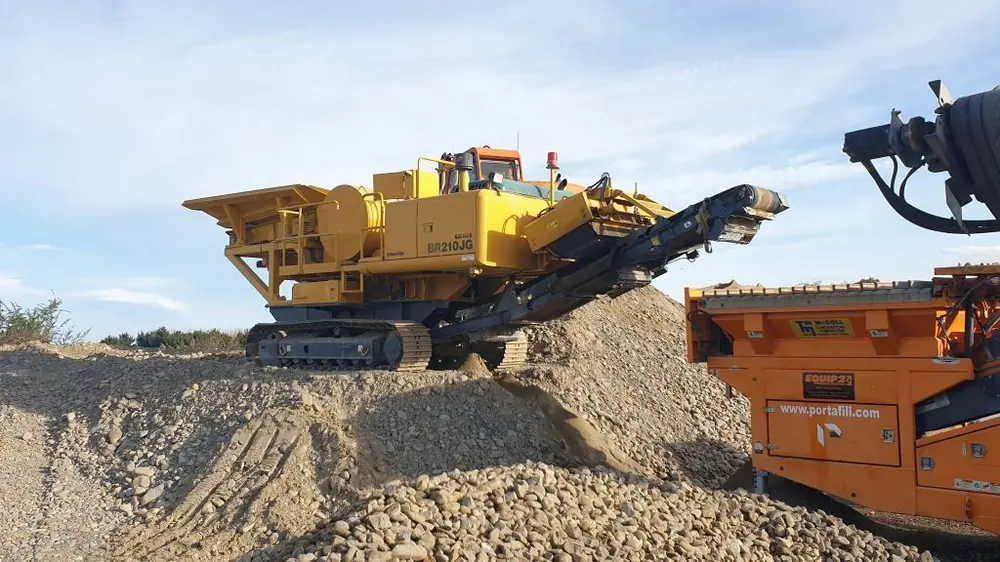 Komatsu BR210JG-1