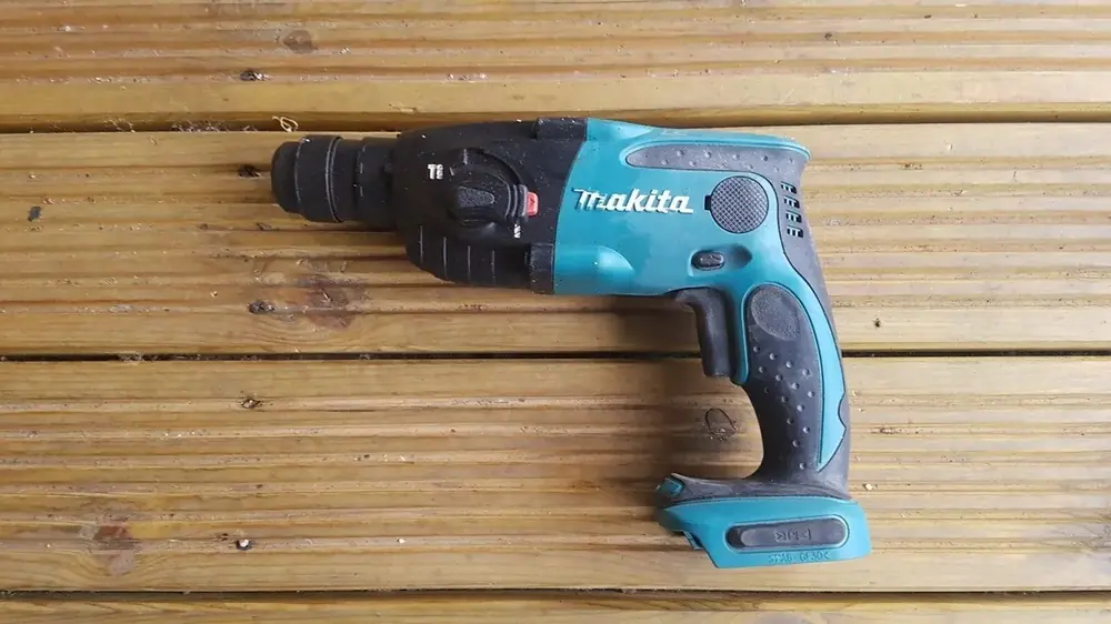 Makita BHR162