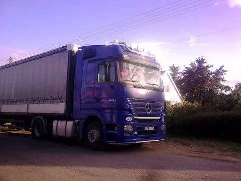 Mercedes-Benz Actros 1850 LS 4x2 thumbnail 2