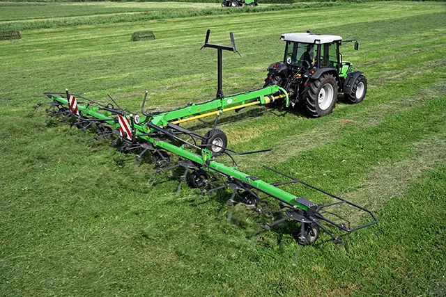 DEUTZ-FAHR CoM 6022 thumbnail 2