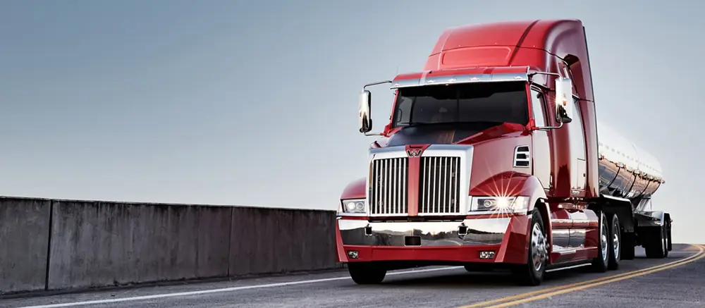 Western Star 5700 XE 40" Low Roof Detroit DD15
