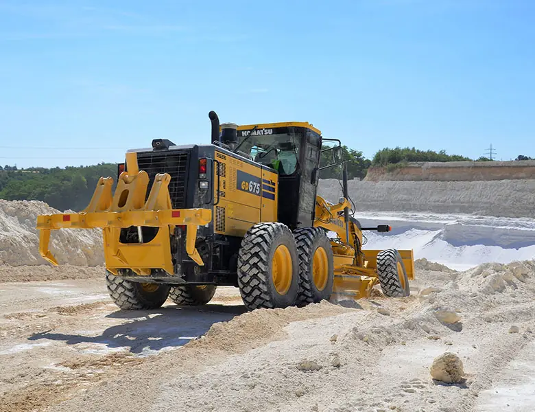 Komatsu GD675-7E0 thumbnail 4