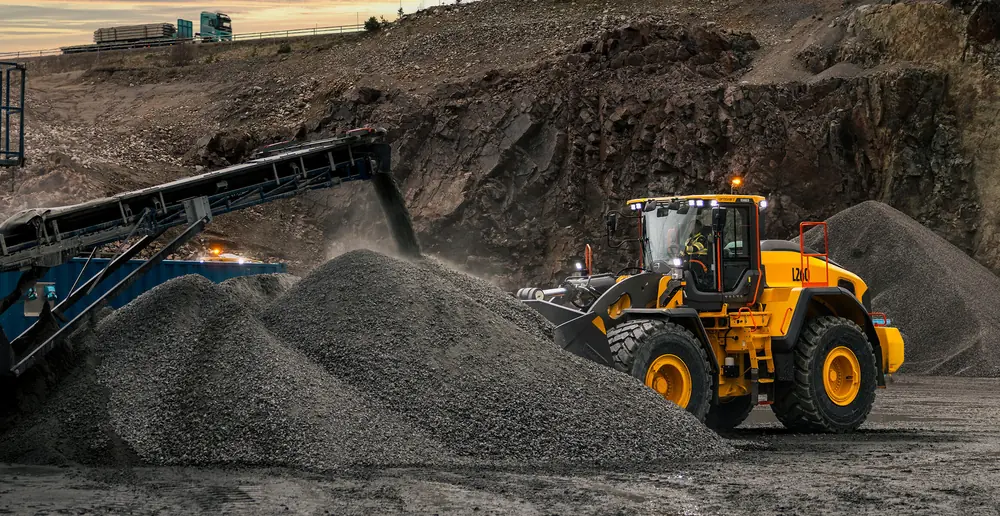 Volvo L260 thumbnail 3