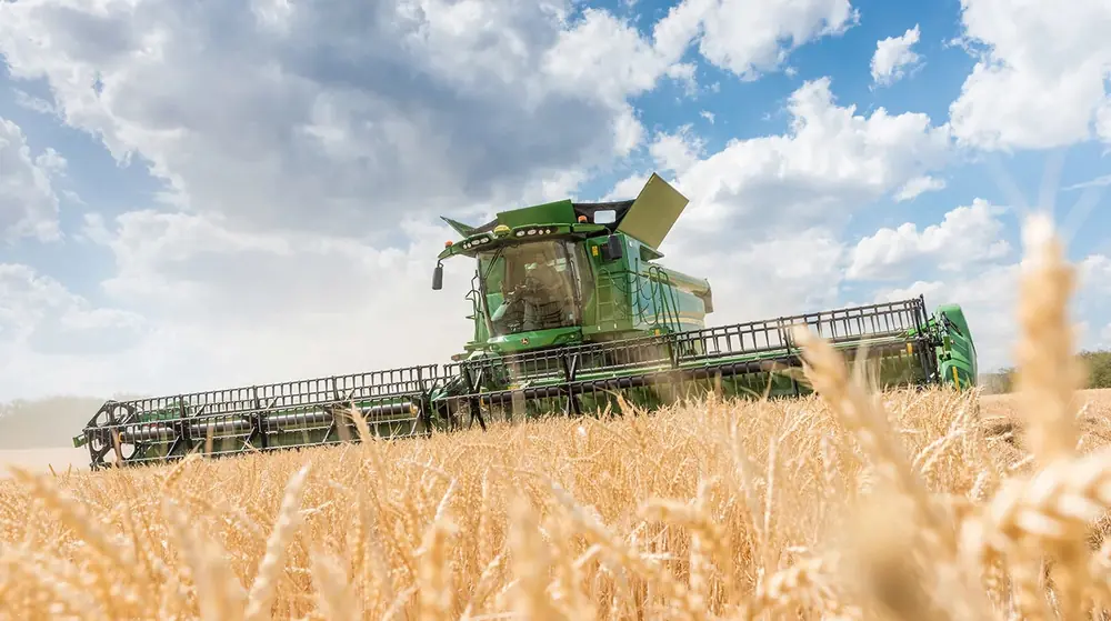 John Deere S780