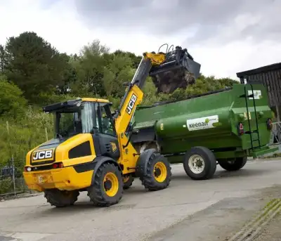 JCB TM 220