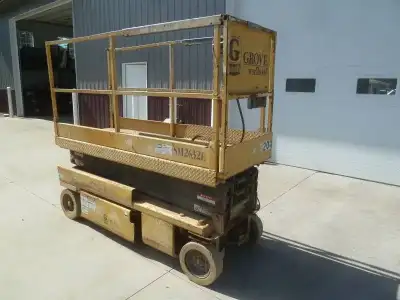 Grove-Manlift SM 2632 E