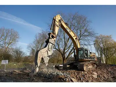 Caterpillar P225