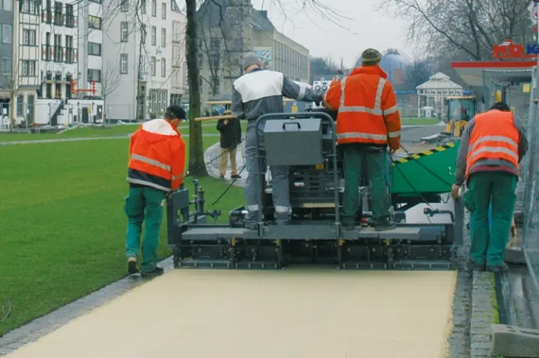 Vögele Super 700i thumbnail 2