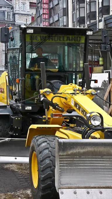 New Holland F 106.7 A thumbnail 4