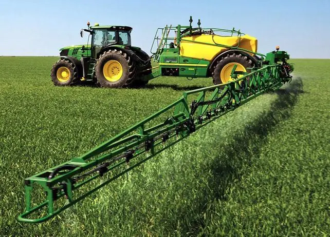 John Deere R962i