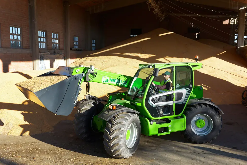 Merlo TF 50.8 T-120 thumbnail 2