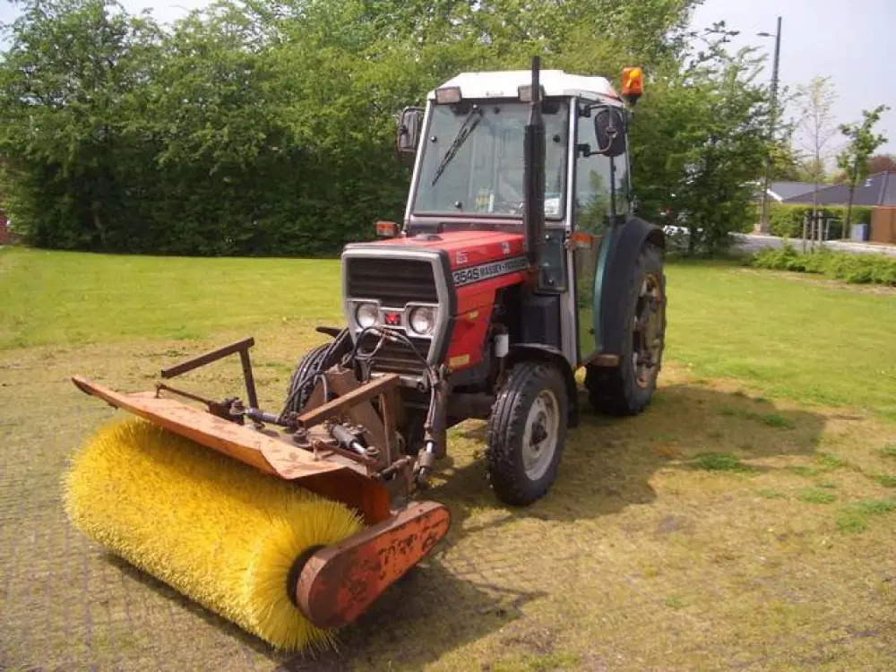 Massey Ferguson MF 354 AV
