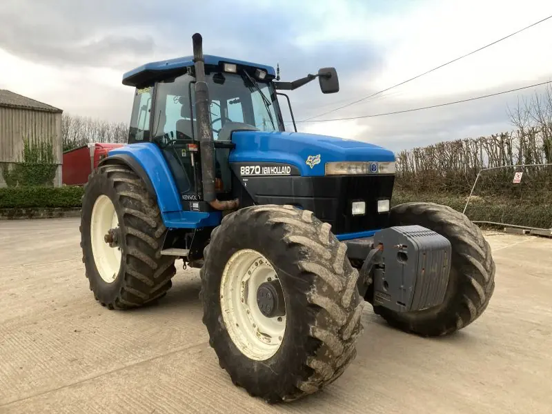 Ford-NH 8870 TA Powers.
