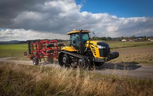 Challenger MT755D