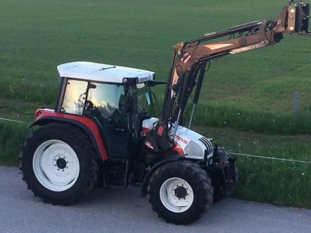 Steyr 9090 M