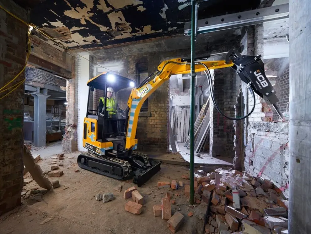 JCB 19C-IE thumbnail 4
