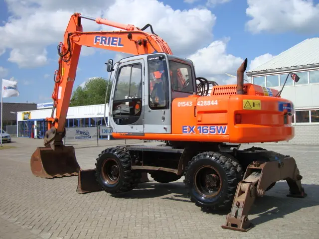 Fiat-Hitachi EX 165 W