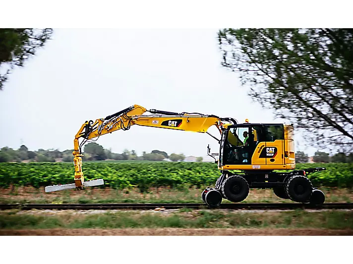 Caterpillar M323F thumbnail 4