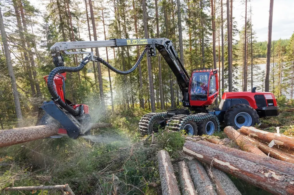 Komatsu 951 thumbnail 6