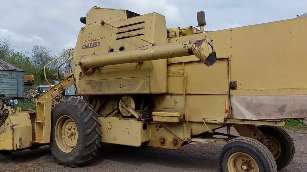 New Holland Clayson M 135