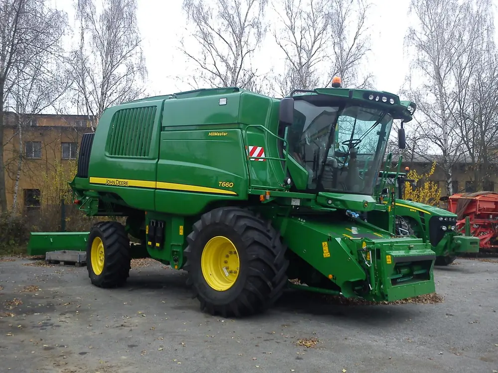 John Deere T660 HM™
