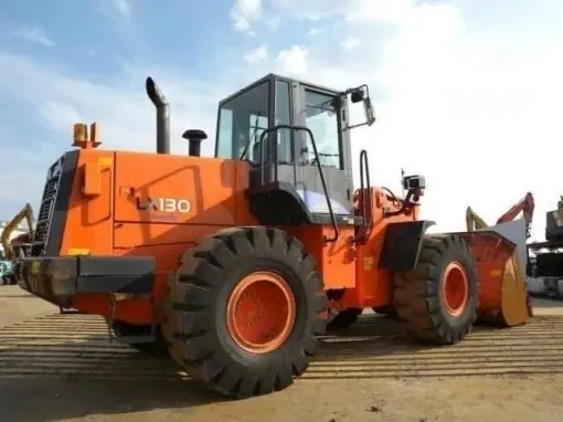Hitachi LX 130 thumbnail 2