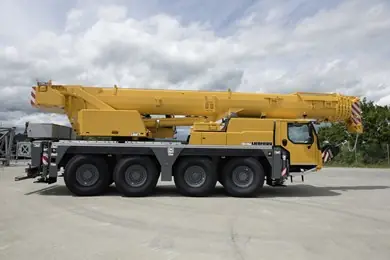 Liebherr LTM 1070-4.2 thumbnail 2