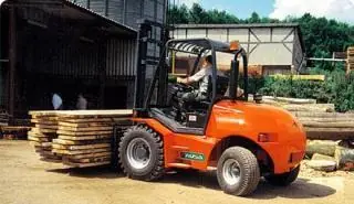 Ausa C 600 H x 4