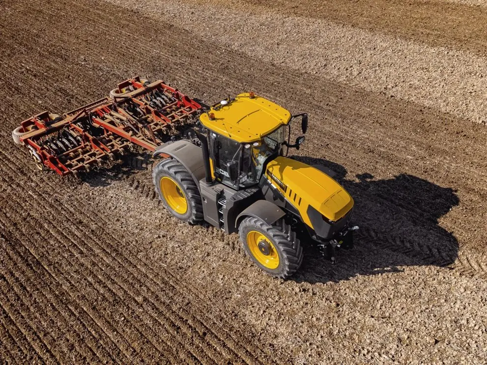 JCB Fastrac 8330 thumbnail 3