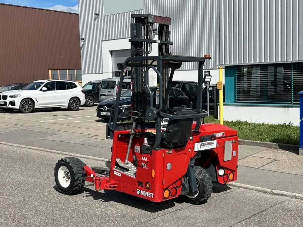 Moffett M 1501 STM