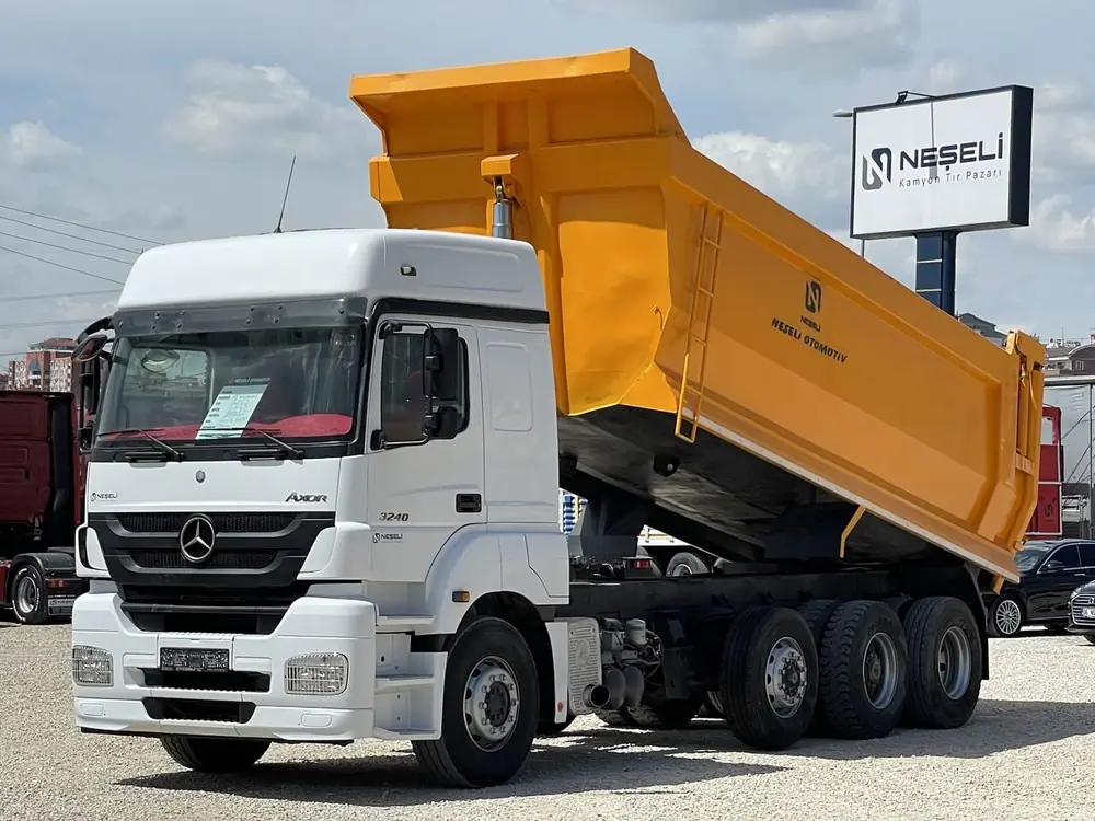 Mercedes-Benz Axor 3240